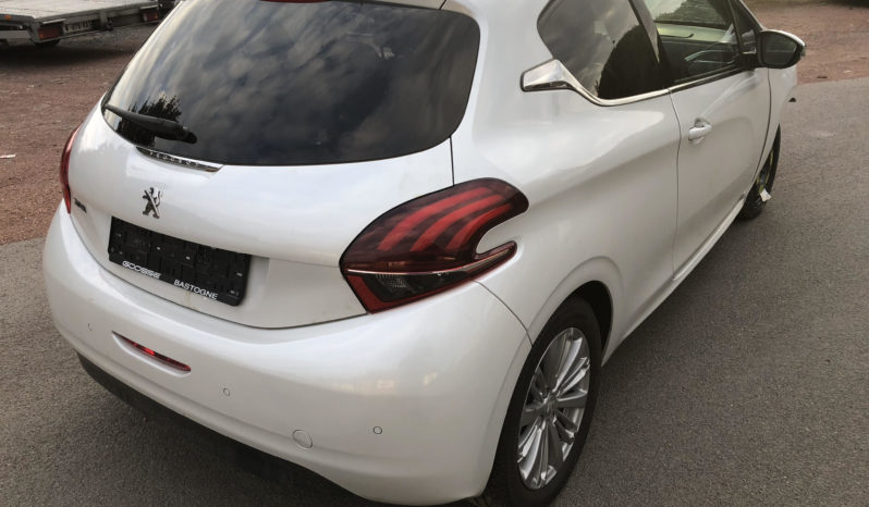 Peugeot 208 Allure 1.6HDI75 FULL ACCIDENTE complet