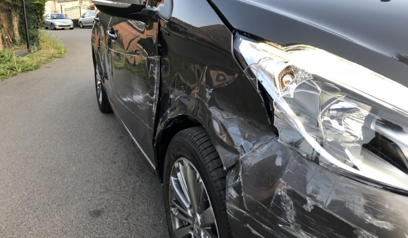 Peugeot 208 1.2 Puretech 82 Signature GPS/LED complet