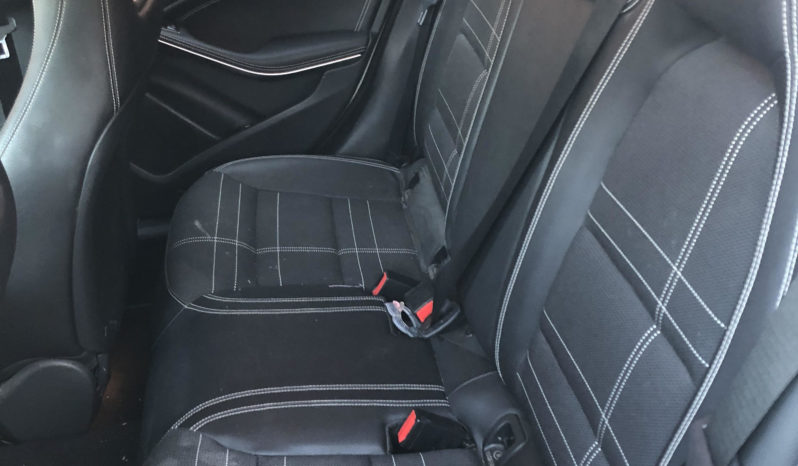 Mercedes-Benz A180 Urban XENON/GPS/SEMI-CUIR/17″ complet