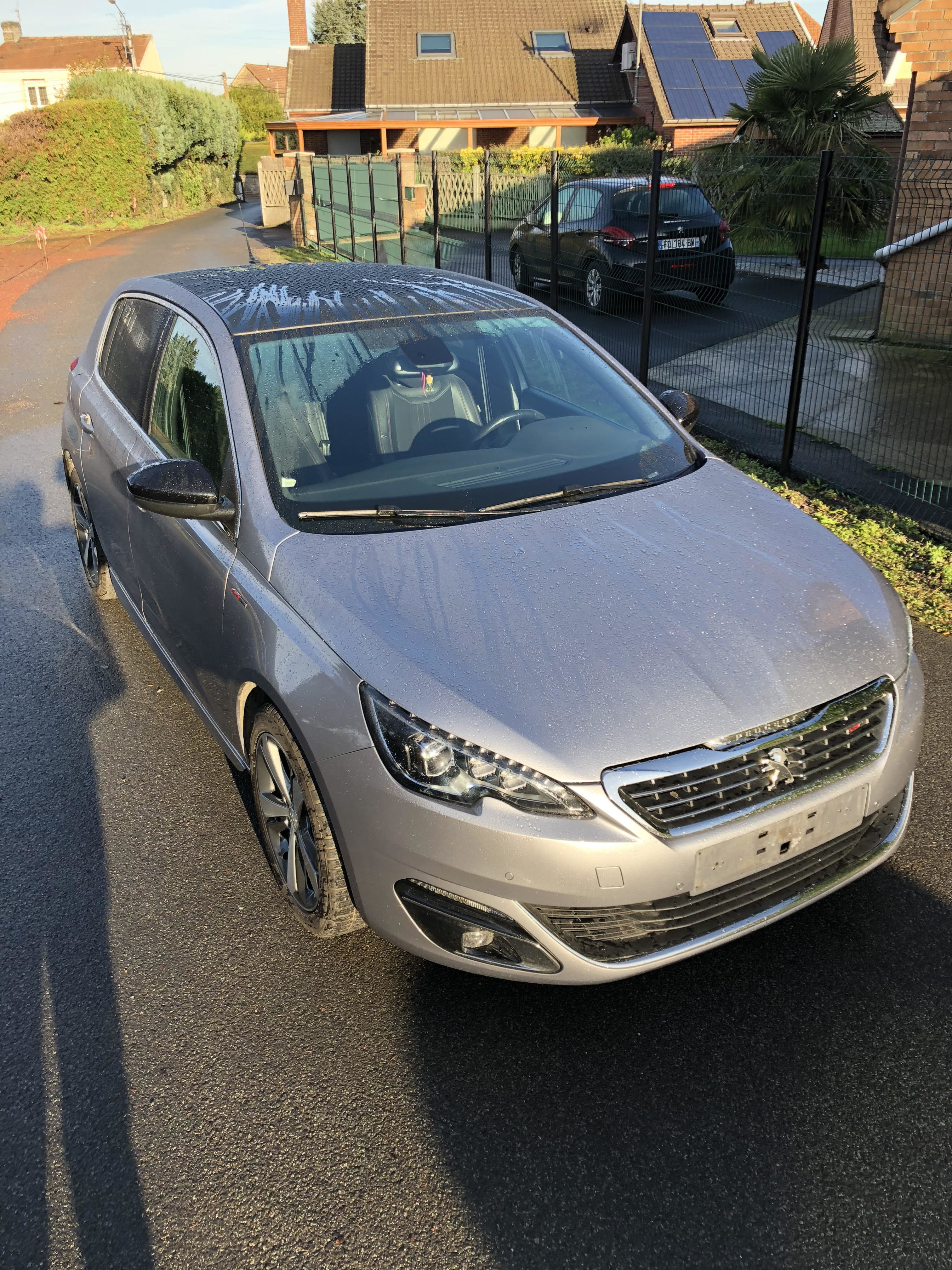 Peugeot 308 1.6 BlueHDI 120 FELINE FULL TOIT/FULL LED/CUIR/GPS