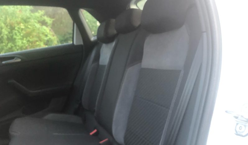 VW Polo VI 1.6 TDI 95 FULL TOIT/VIRTUAL/GPS/CARPLAY/CAMERA/KEYLESS/BEATS/16″ complet